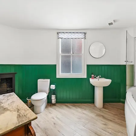 Apartment Harbourside Heaven In - Sleeps 8