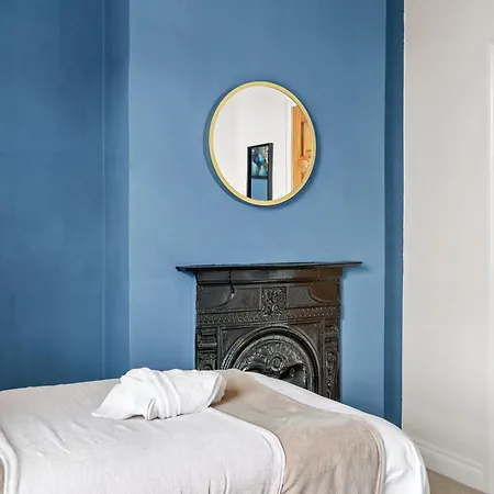 Harbourside Heaven In - Sleeps 8 * Bristol