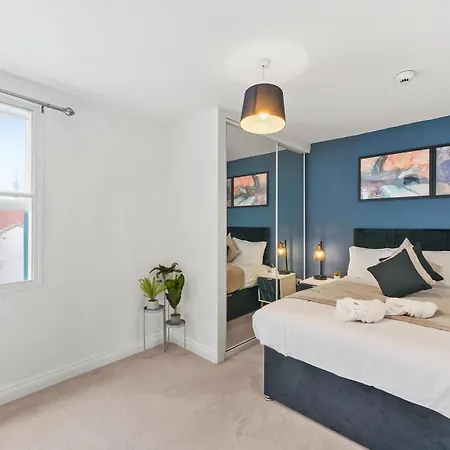 Harbourside Heaven In - Sleeps 8 *