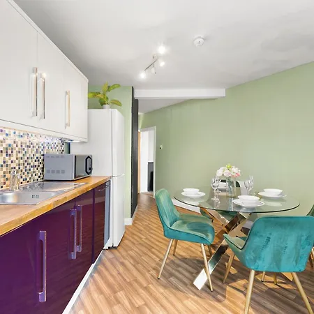 Harbourside Heaven In - Sleeps 8 *