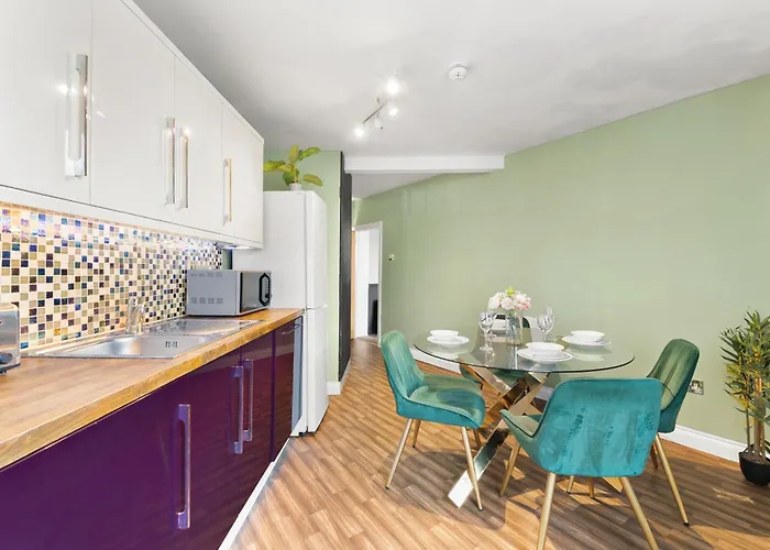 Harbourside Heaven In - Sleeps 8 *